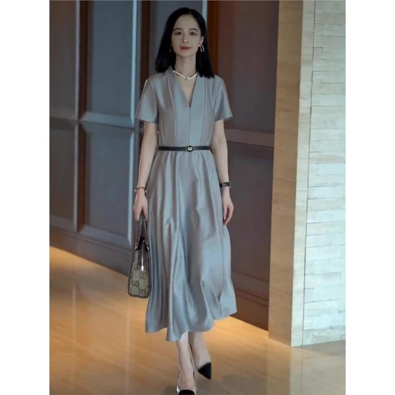 大码夏新款法式轻者高端名媛气质小众楠致通胖mm收腰显度连衣裙