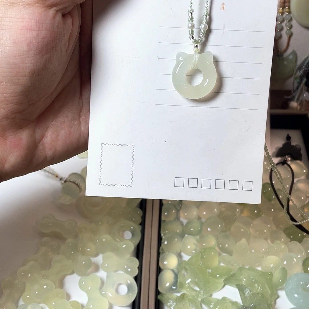 蛇纹石玉合金颈饰