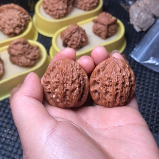 【闪购商品】虎头尺寸34