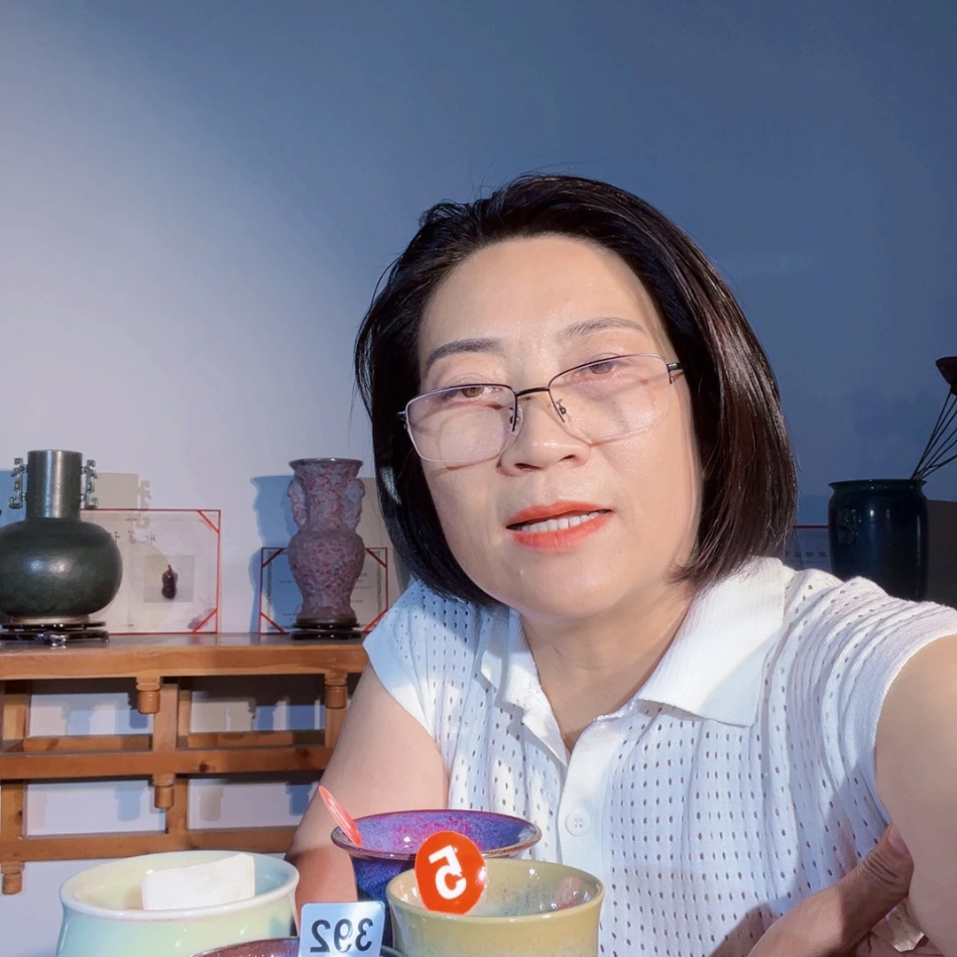 郑*传统钧瓷工艺品在民间