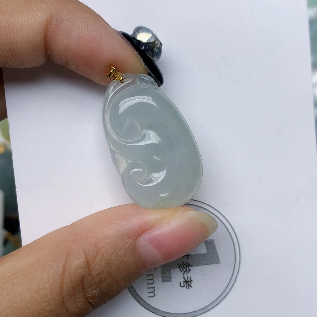 颈饰18K金镶嵌翡翠天然翡翠