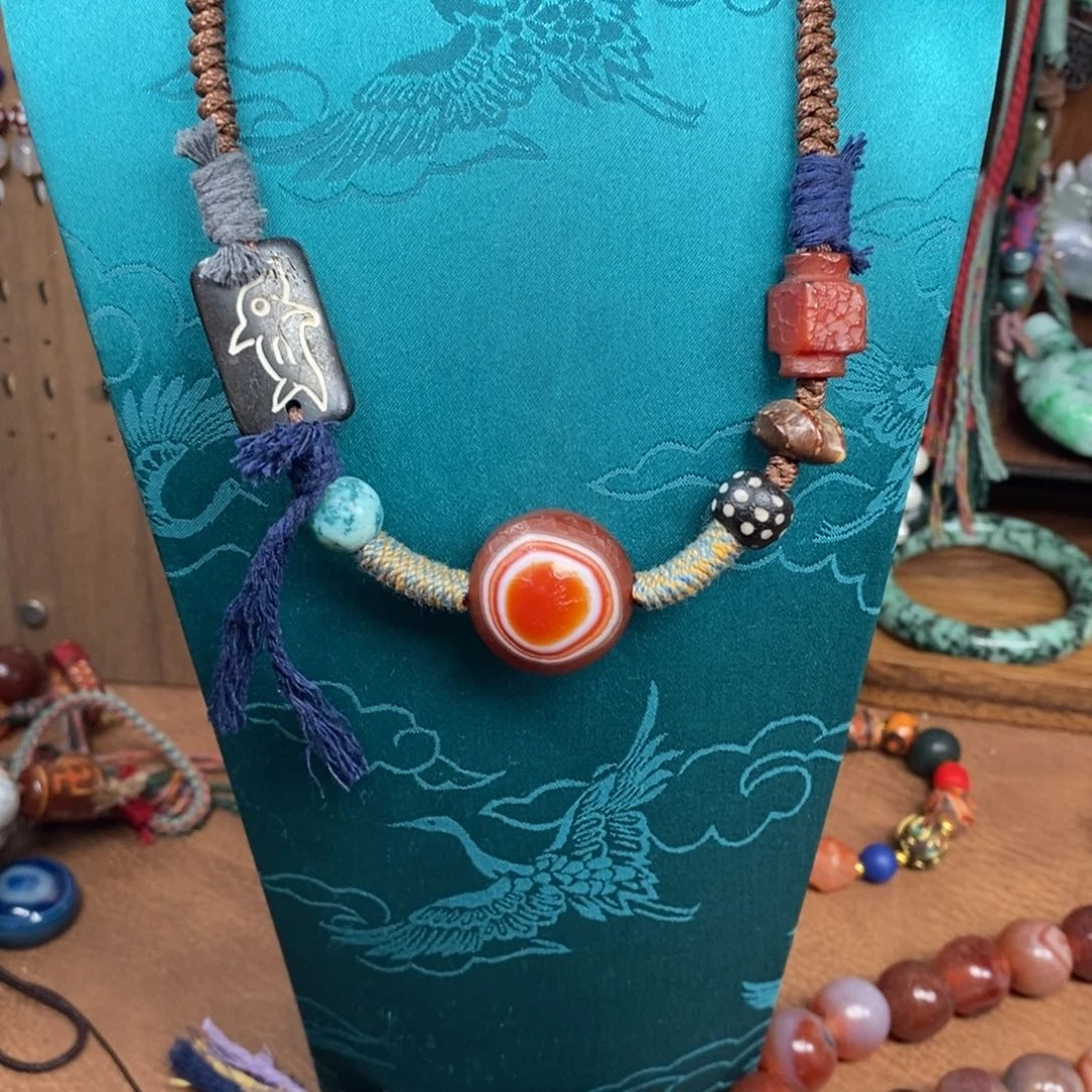 未镶嵌颈饰玛瑙/玉髓