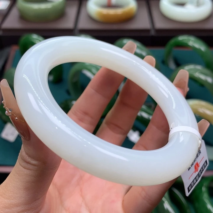 未镶嵌手镯和田玉5859