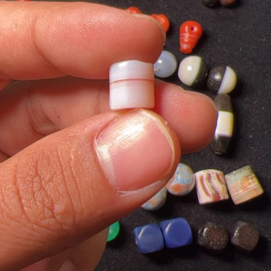 玛瑙/玉髓配饰未镶嵌大****图