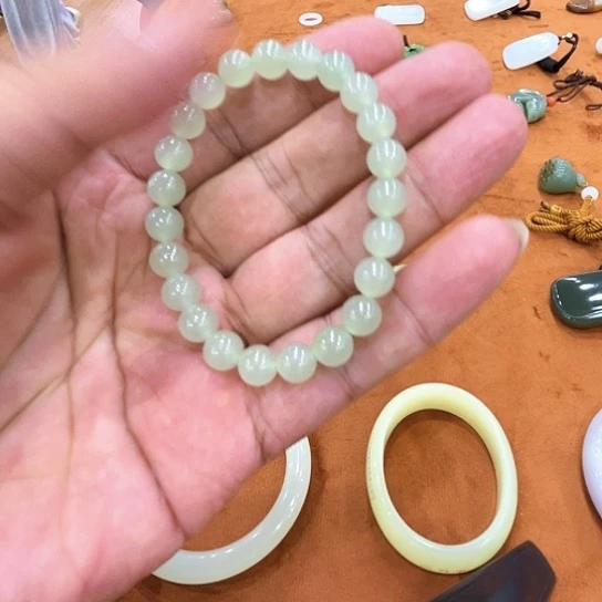 【闪购商品】吊坠(不含链)未镶嵌和田玉.****南