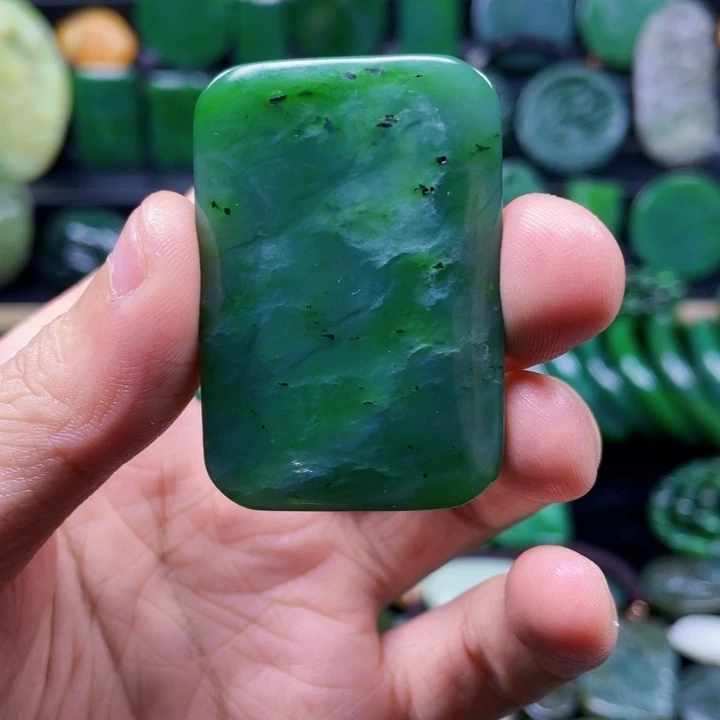 和田玉未镶嵌珠宝奇石