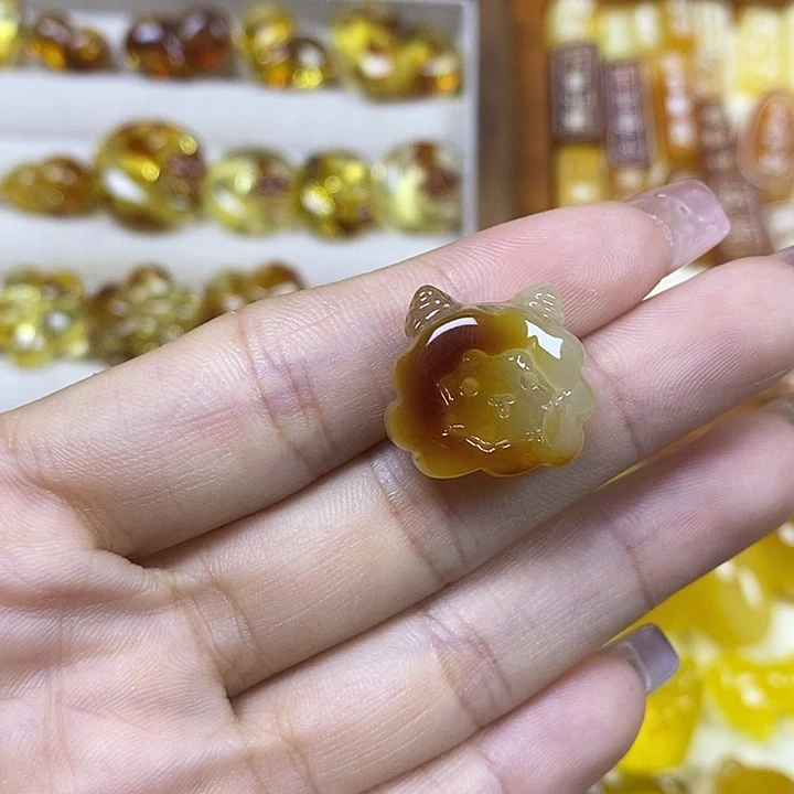橄榄核吊坠小羊73
