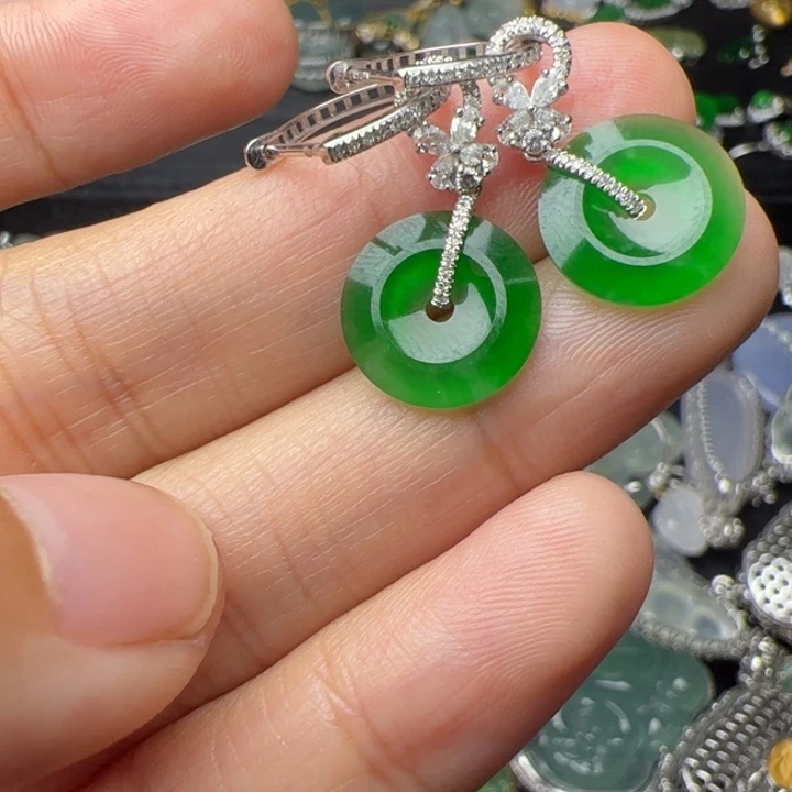 翡翠18K金镶嵌耳饰