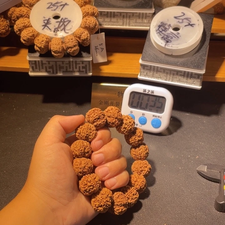 天***雪手串金刚菩提这个
