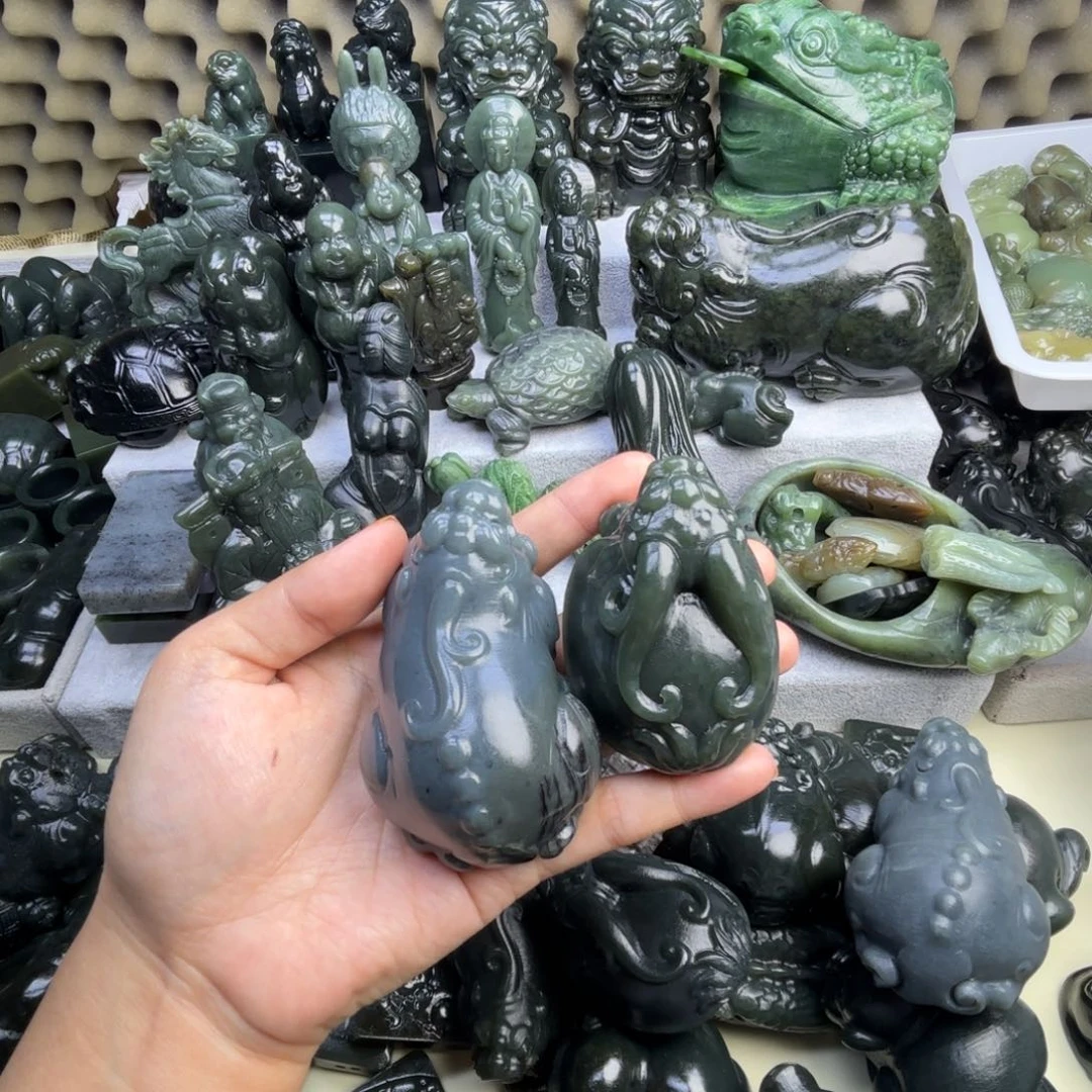 扑***满和田玉（糖玉）未镶嵌颈饰