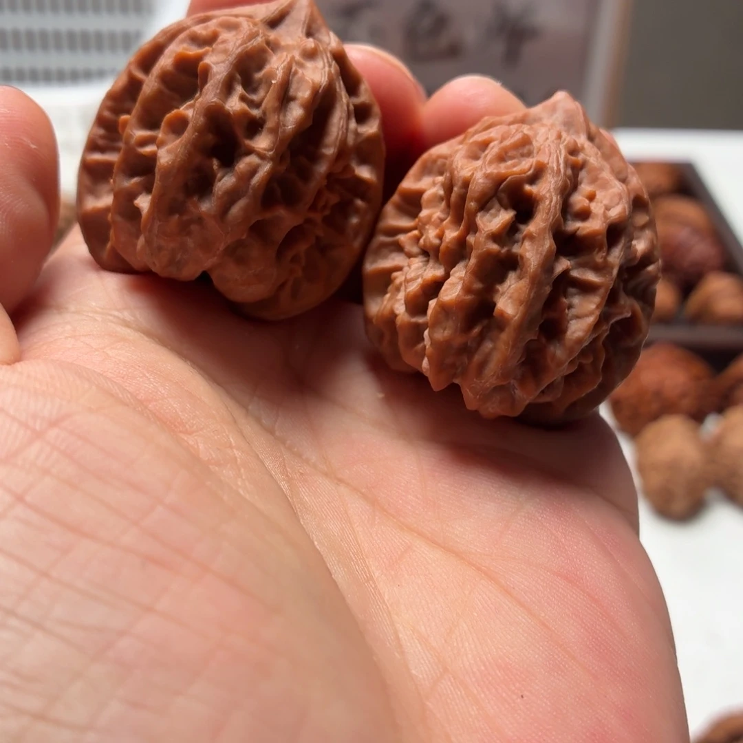 文玩核桃把件大龙