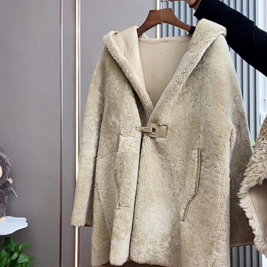 进口美丽奴皮毛一体帽款