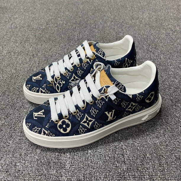 95新 LouisVuitton/路易威登 98新/37码/1854满印松糕鞋/BF00796