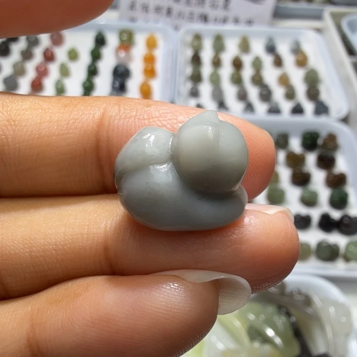 和田玉未镶嵌珠宝奇石