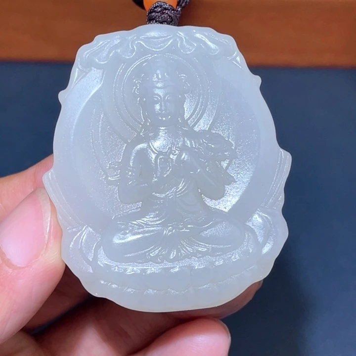 颈饰未镶嵌和田玉J