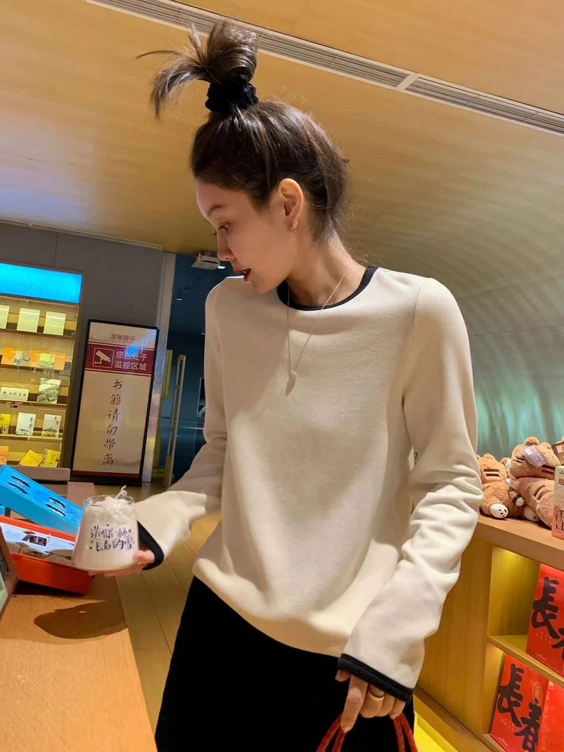 B24-3四色“异色圆领”长袖上衣