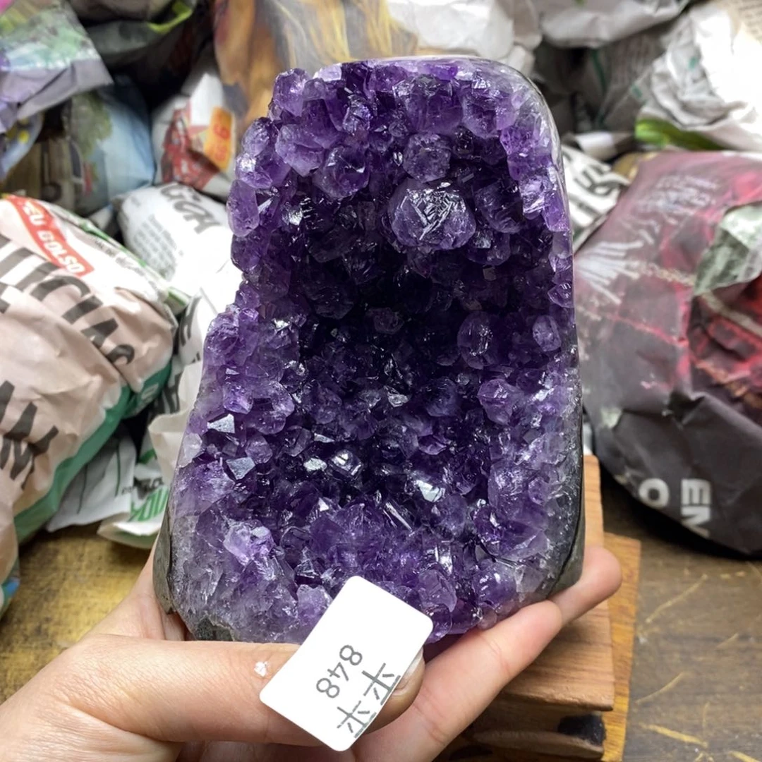 紫晶乌拉圭未镶嵌