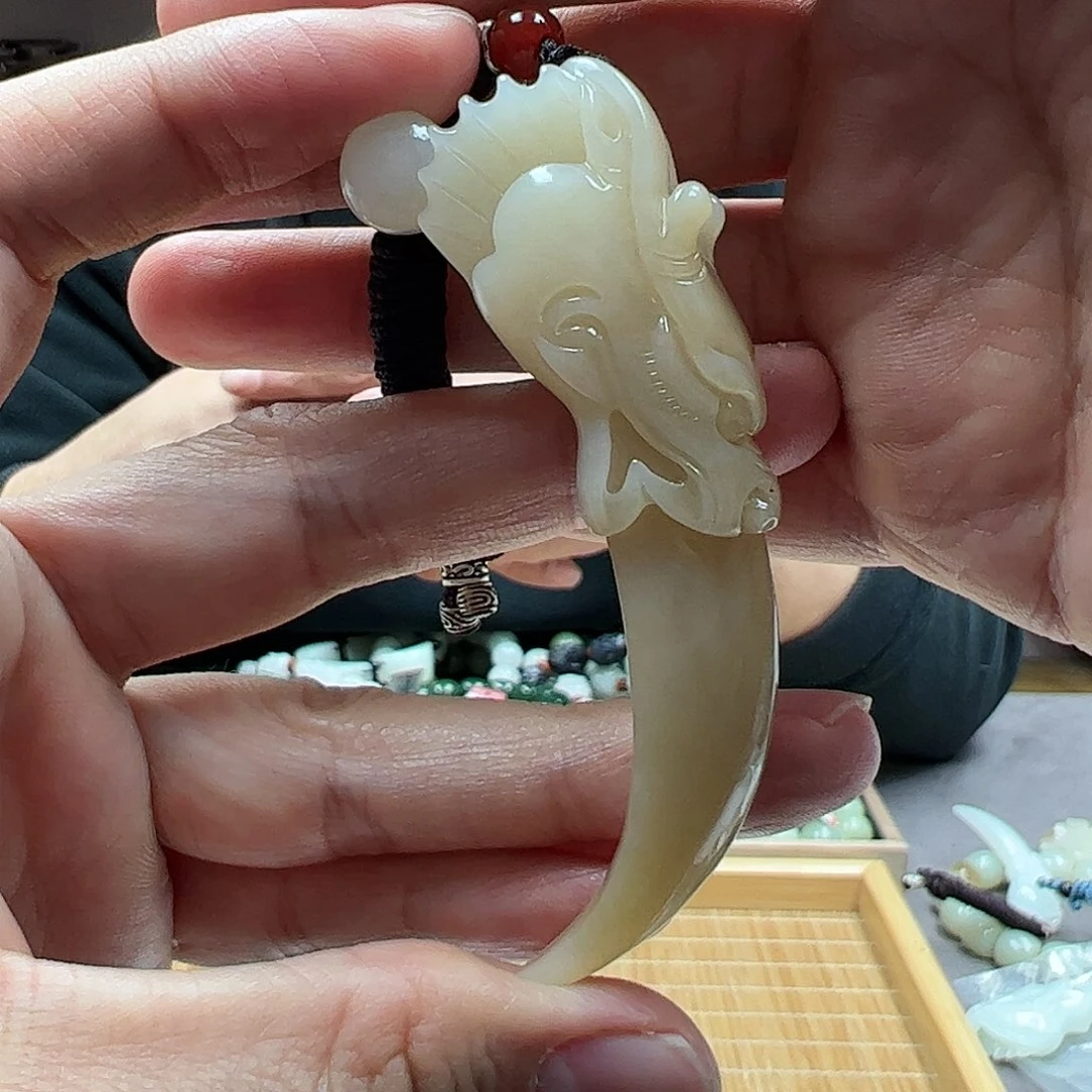 【闪购商品】和田玉颈饰未镶嵌