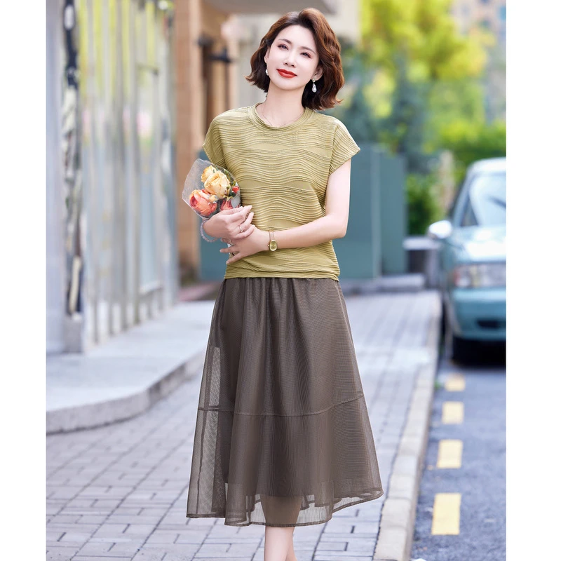 两件套连衣裙女夏季2025新款设计感气质洋气减龄显瘦别致套装裙子