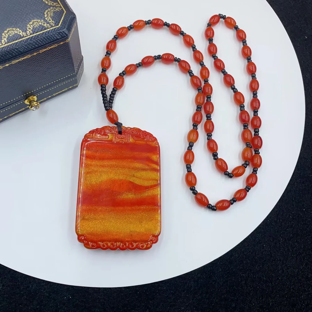 4234  黄色方牌吊坠百搭时尚多样性发货