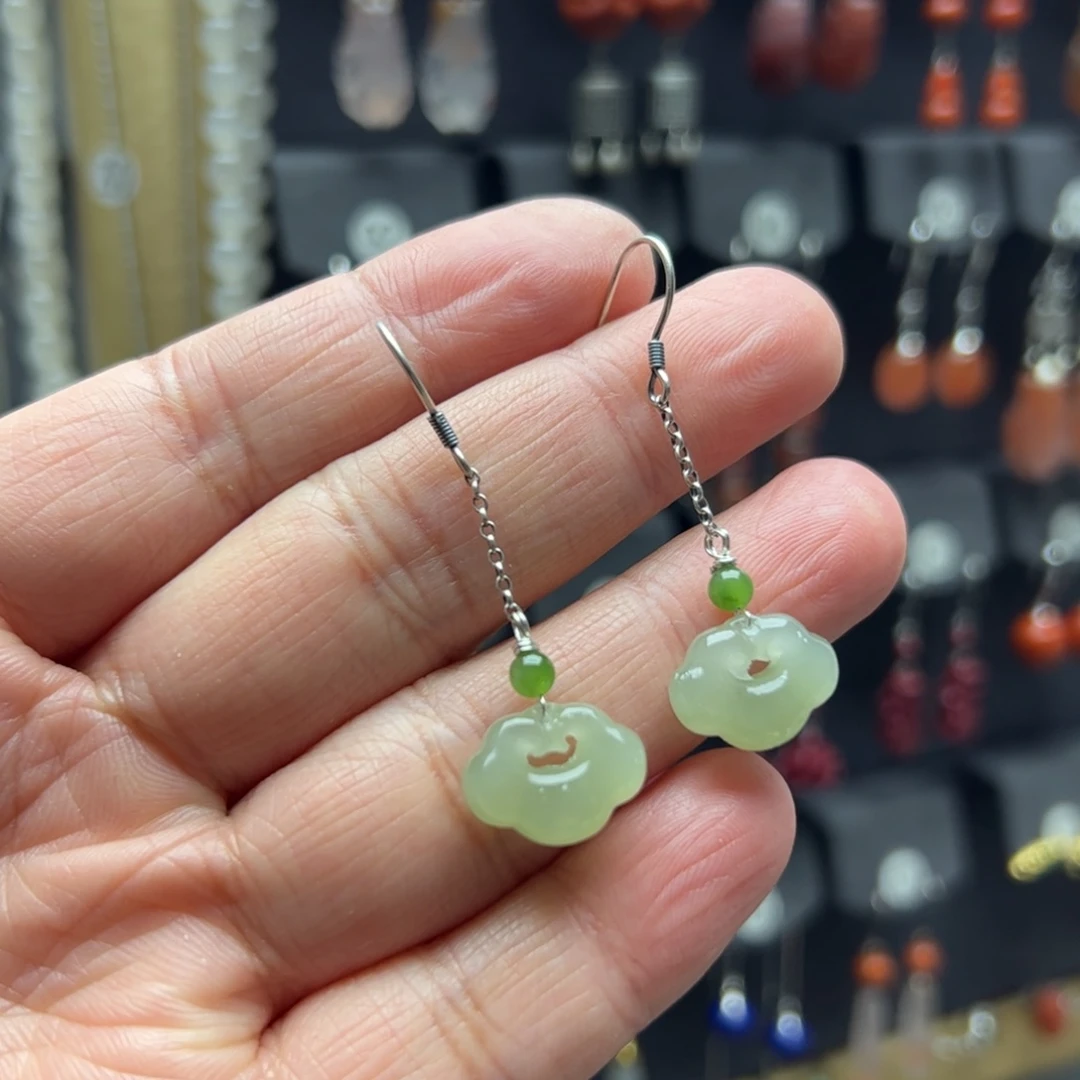 和田玉银S925镶嵌耳饰