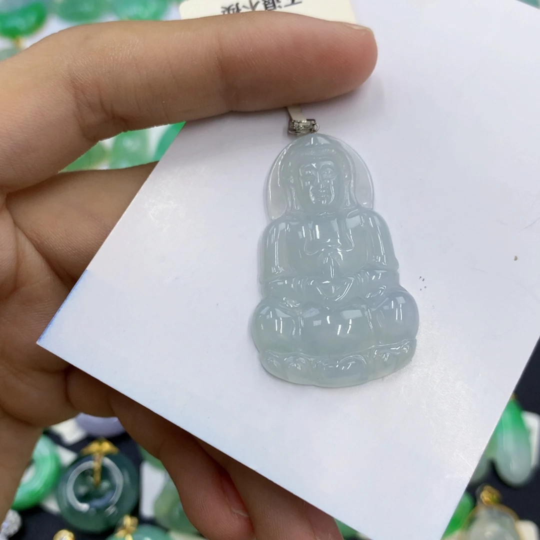 翡翠18K金镶嵌颈饰翡翠
