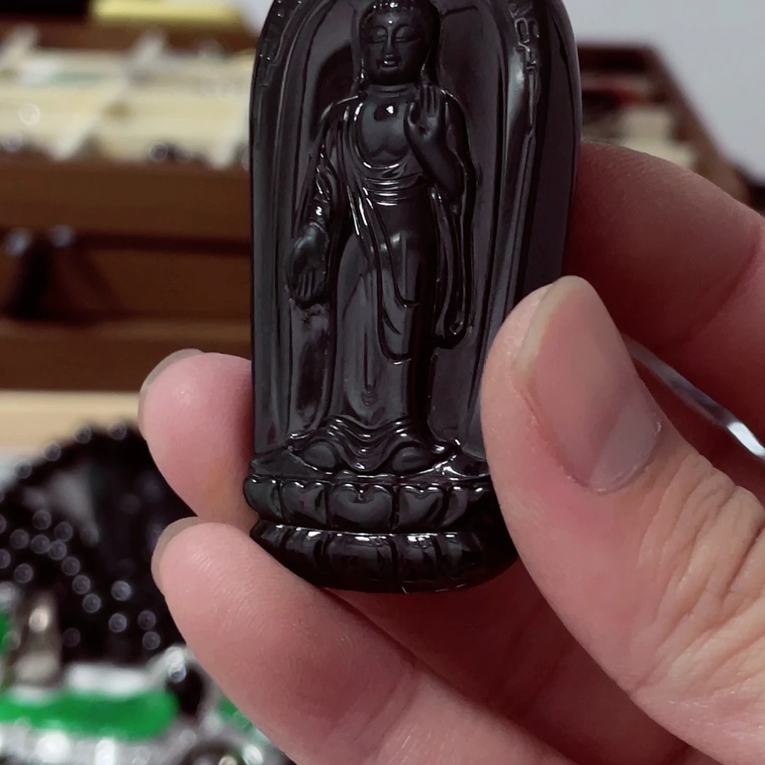 翡翠未镶嵌颈饰先检后发一物一证