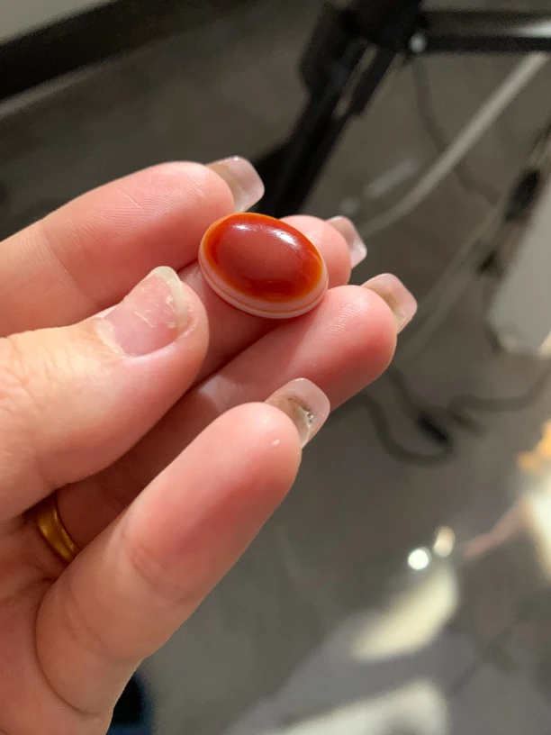 缠丝玛瑙带眼戒面