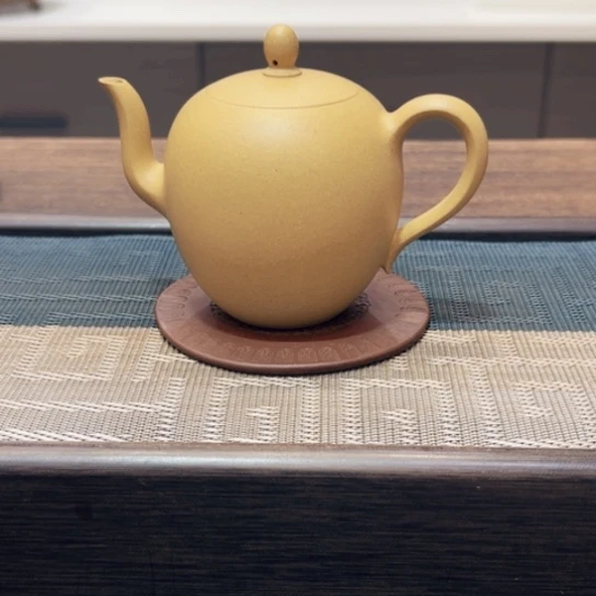 茶壶紫砂黄龙山原矿本绿半手工（200 cc）