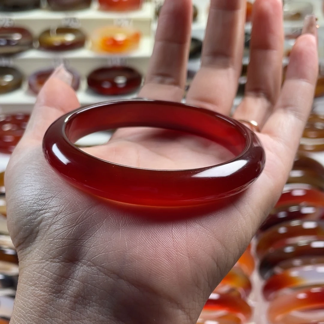 玛瑙/玉髓手镯未镶嵌钰*