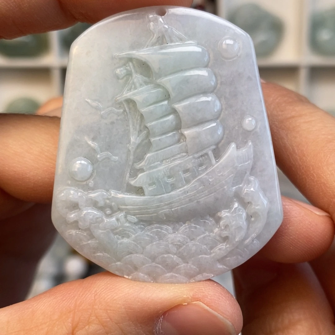 翡翠颈饰未镶嵌帆船