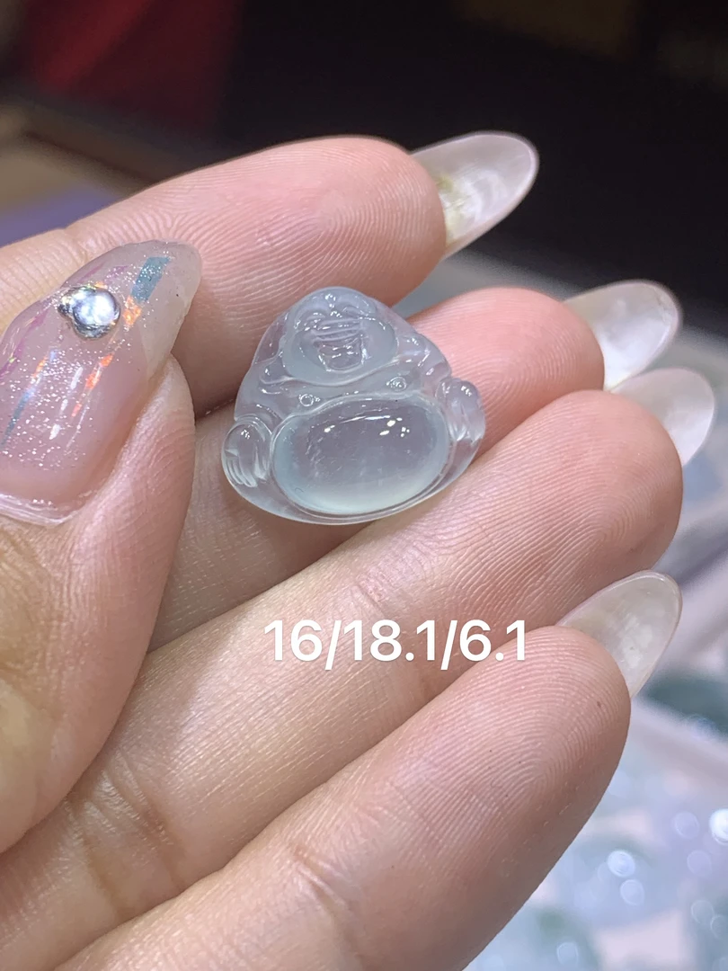 缅甸天然A货翡翠锁骨项链，手链！冰透，细腻饱满小佛