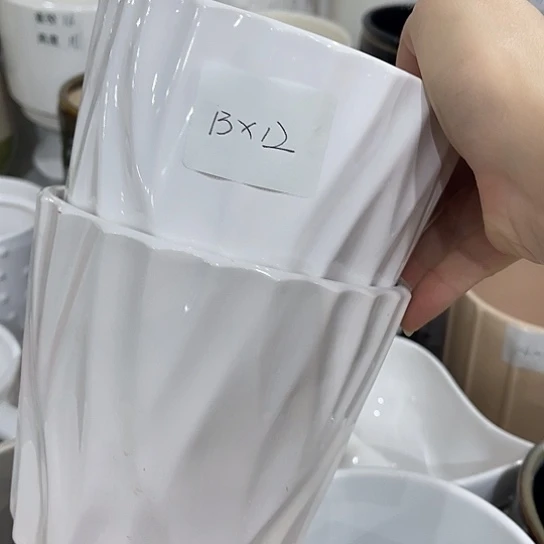 多肉绿植陶瓷花盆9.9包邮，有孔