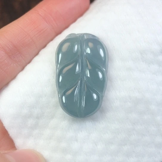 翡翠未镶嵌颈饰缅甸A货，每天下午1点半开播