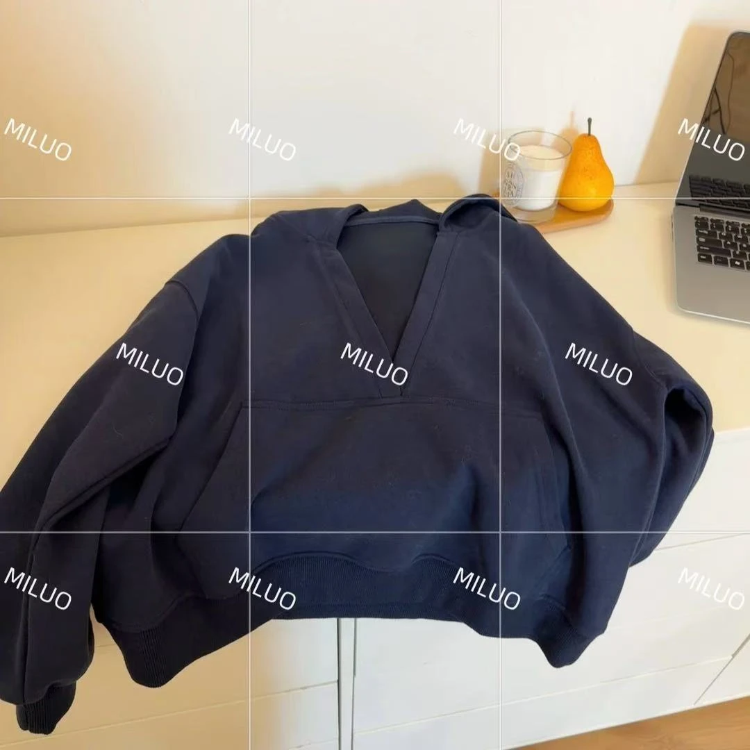 【哈尼家】蓝色邂逅 美式连帽深蓝色大V领宽松显瘦卫衣女TT3