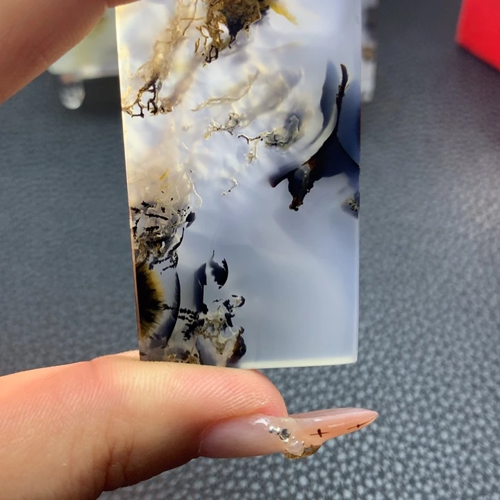 張***靈玛瑙/玉髓未镶嵌颈饰