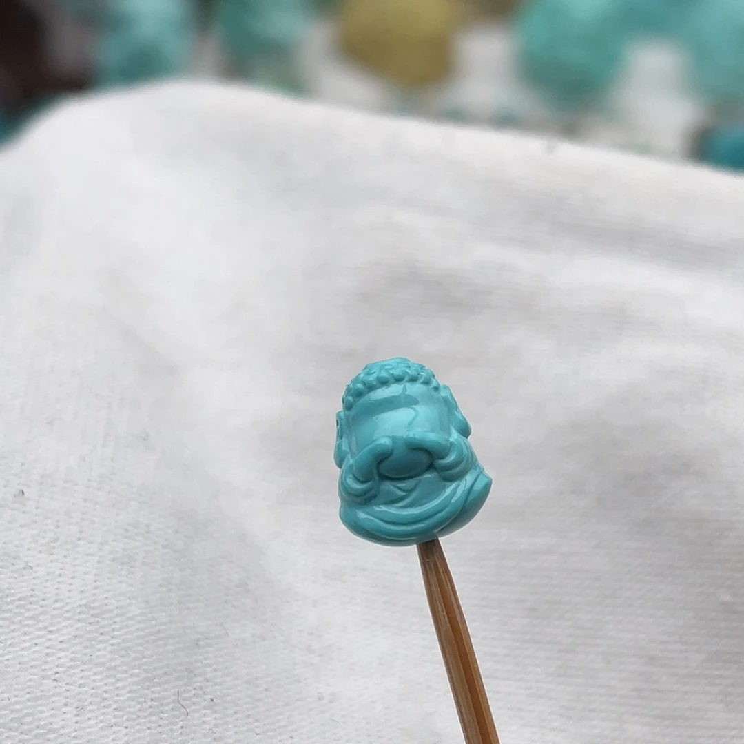 绿松石未镶嵌颈饰