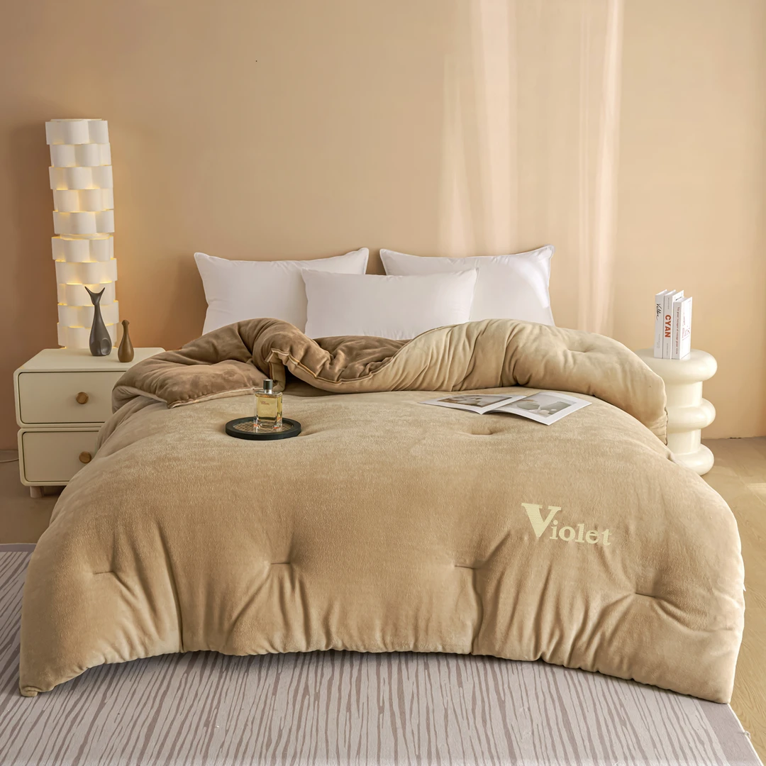 香槟咖刺绣八斤被子2.0*2.3