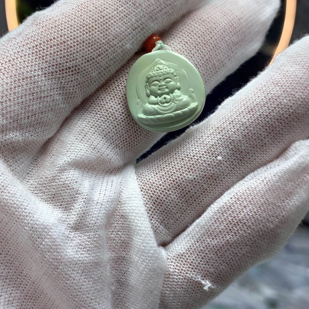 绿松石未镶嵌挂件