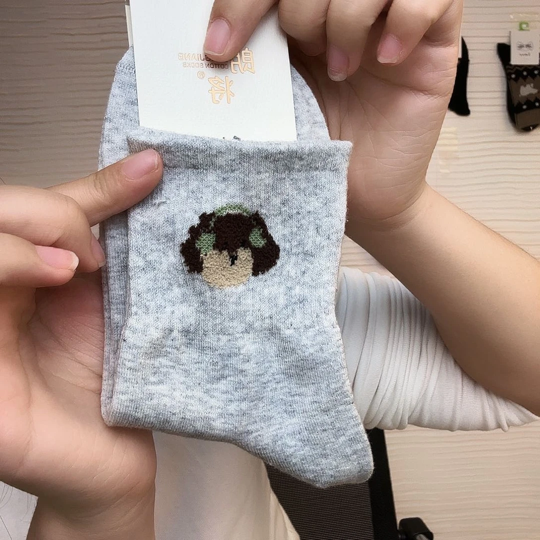 棉纯棉中筒卡通刺绣小棉袜