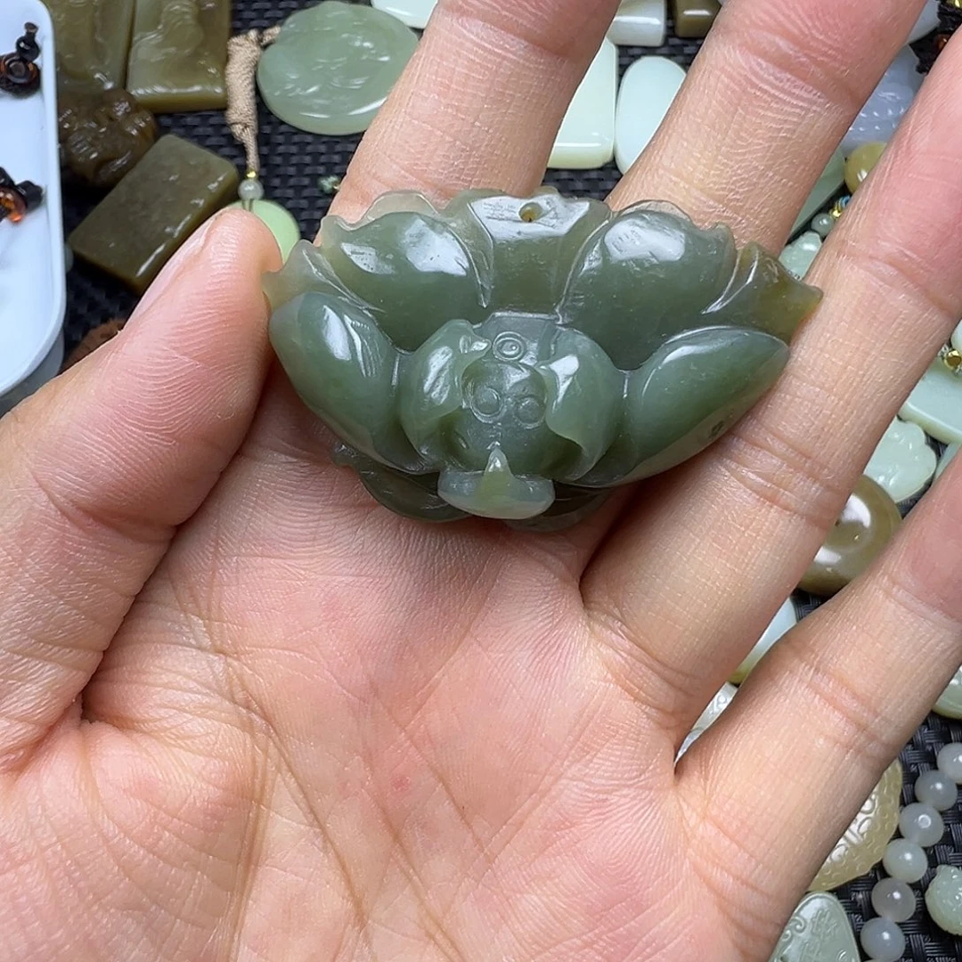 和田玉未镶嵌吊坠(不含链)卡49.7