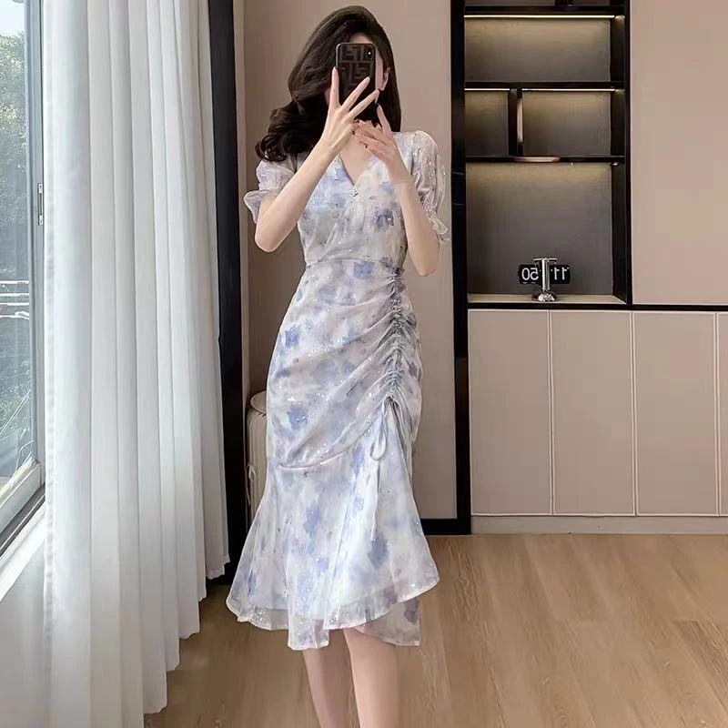 随机网红时尚美衣一件