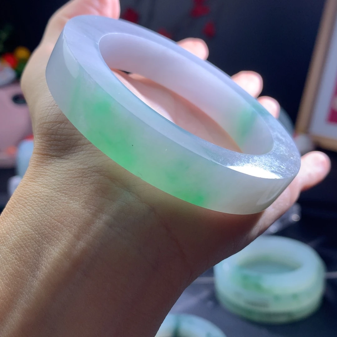 定制翡翠手镯未镶嵌