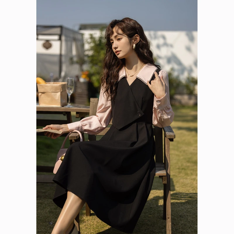 黑天鹅显瘦气质赫本风法式收腰长袖中长款连衣裙轻奢时尚优雅女装