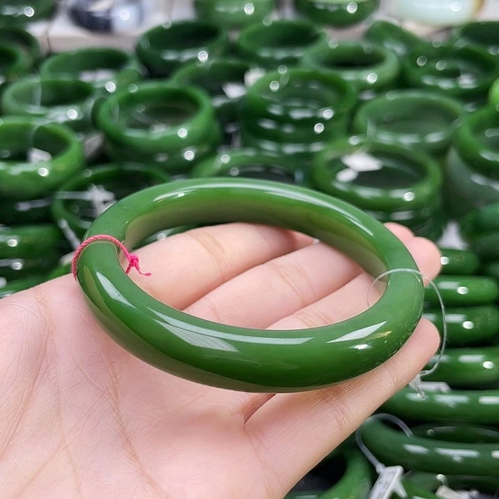 未镶嵌手镯和田玉（碧玉）