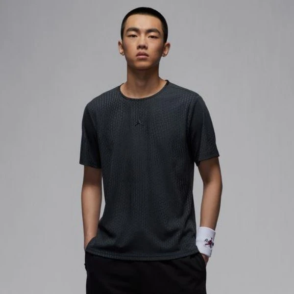 Nike/耐克官方正品 Air Jordan 男女同款宽松圆领短袖 FN5865-022