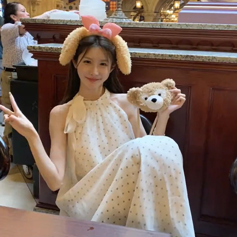 1905法式温柔风长裙女夏季新款气质显瘦氛围感波点挂脖无袖连衣裙