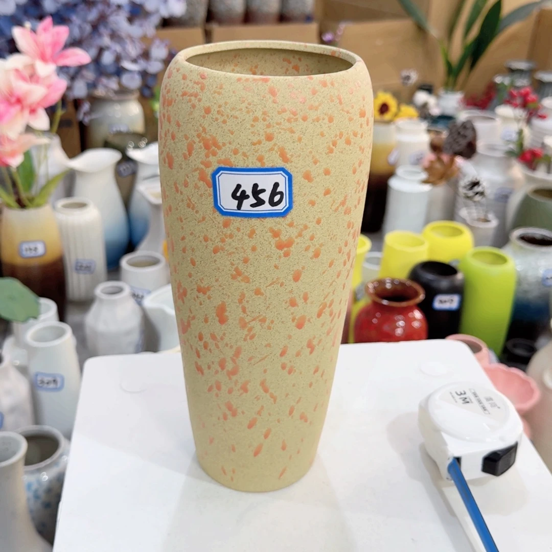456号陶瓷高25厘米微瑕一个