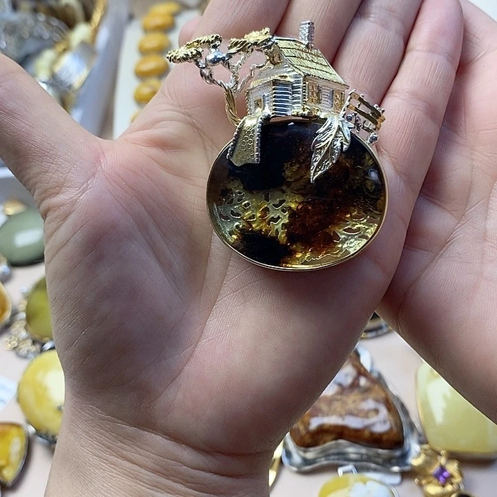 银S925镶嵌颈饰琥珀植物珀吊坠