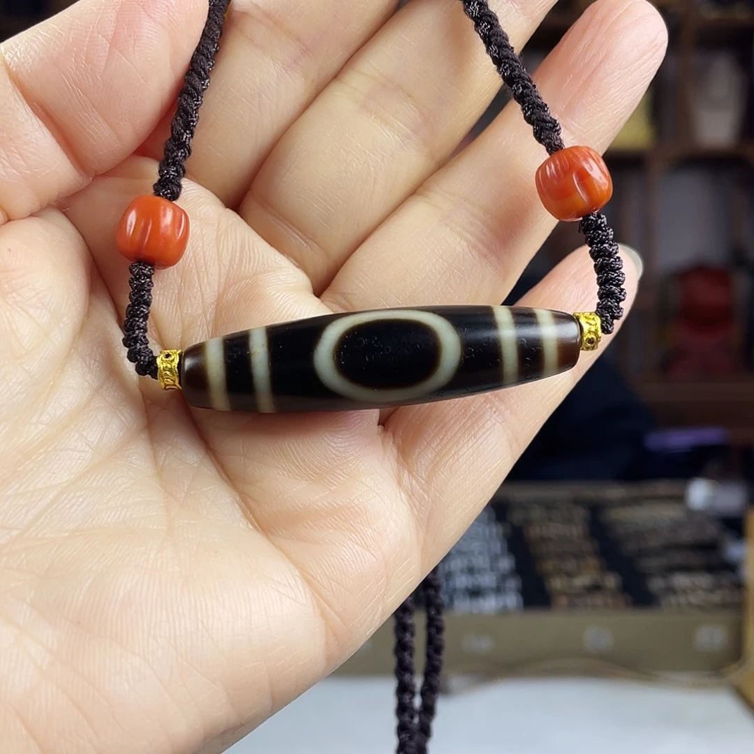 玛瑙/玉髓合金颈饰张魁